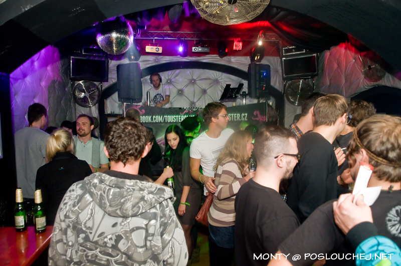 MINIMAL PEOPLE  - Sobota 13. 10. 2012